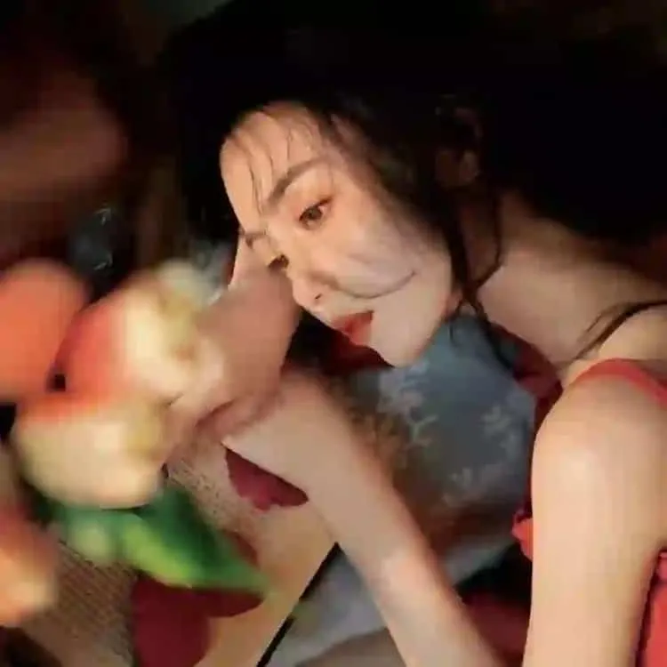 爆笑温情喜剧《奇怪的她》沈恩敬：70岁毒舌老奶奶突然变回20岁少女，重返青春疯狂追梦